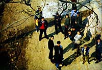 ���ւ̋߂��̏Z�l�{Huchuan